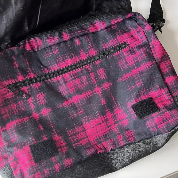 Hot Tuna pink black crossbody satchel bag - Picture 3 of 13